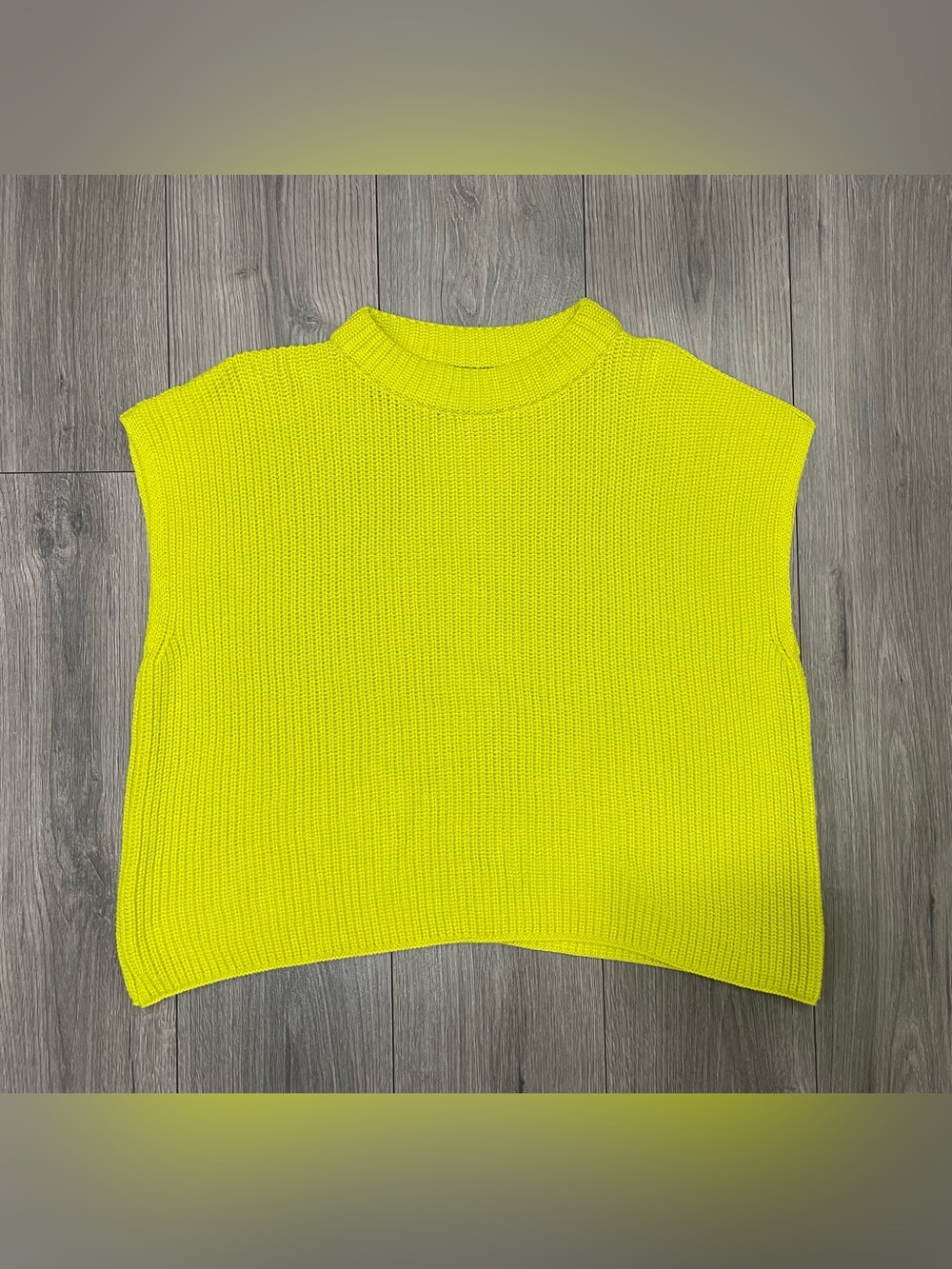 Frank & Eileen Montecito Italian Sweater Vest in Chartreuse Yellow size S